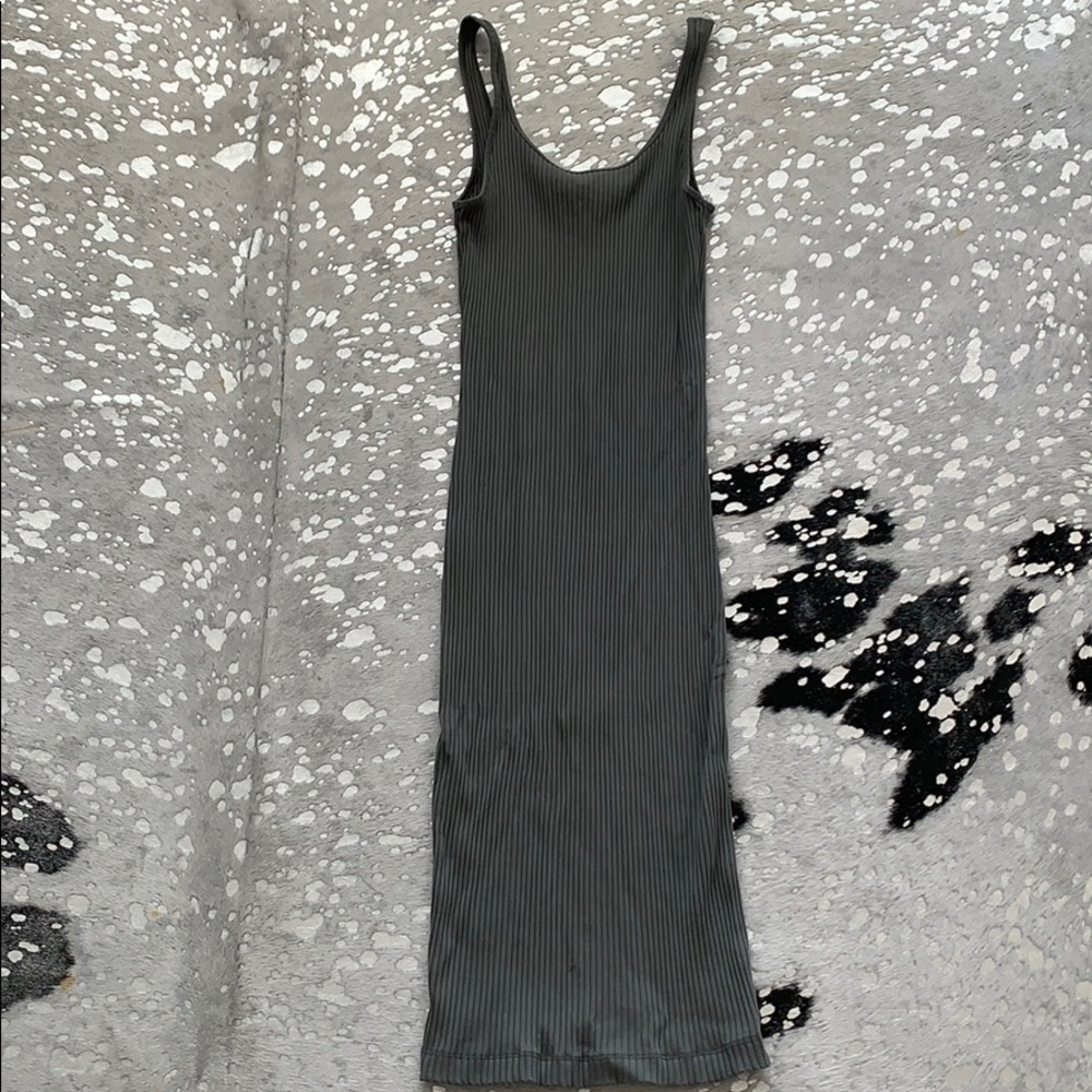 Aritzia ribbed charcoal bodycon dress